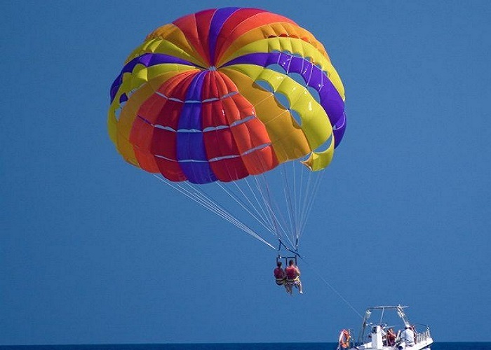 Marmaris Su Sporları Parasailing
